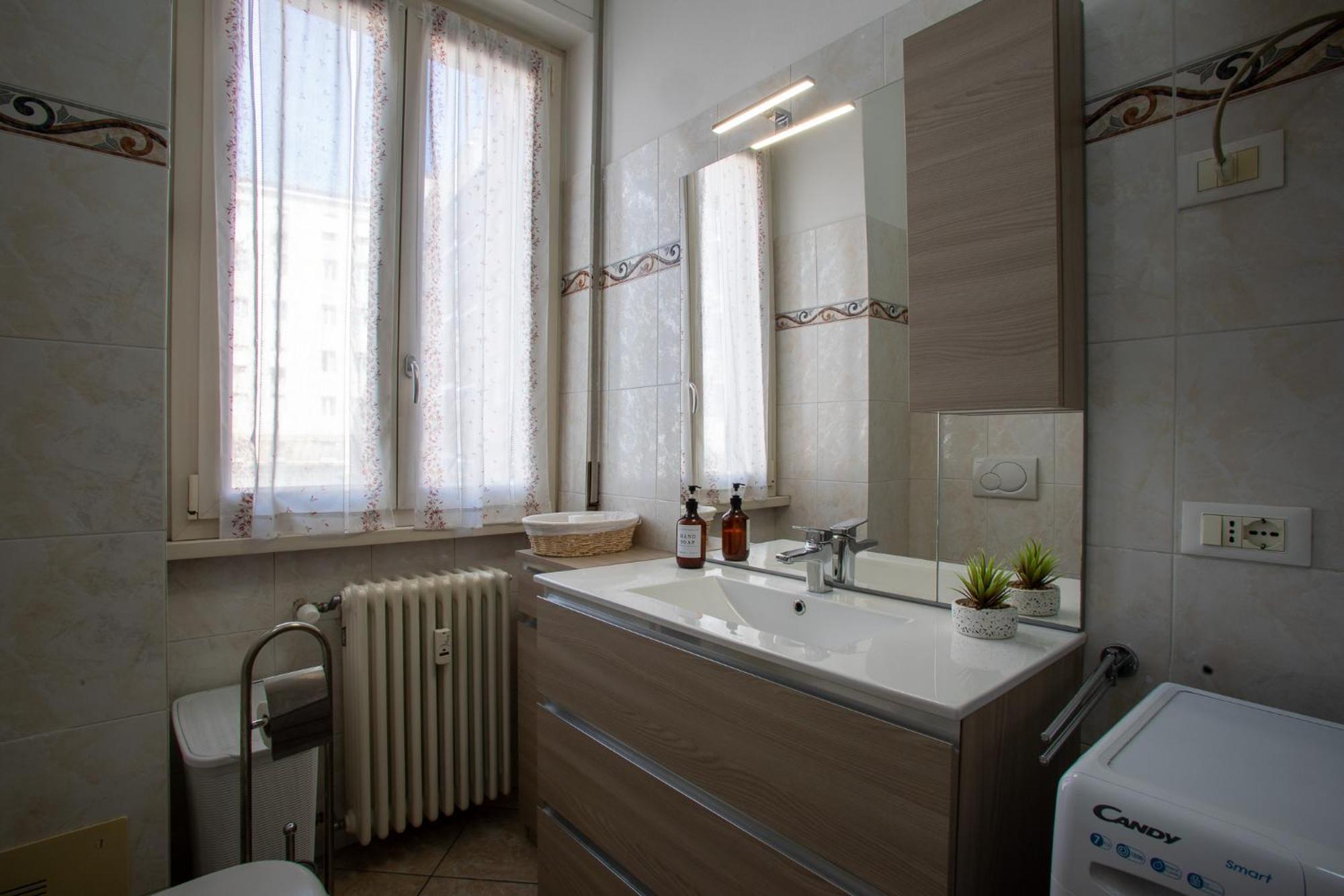Apartamento Ilaria House Como Exterior foto