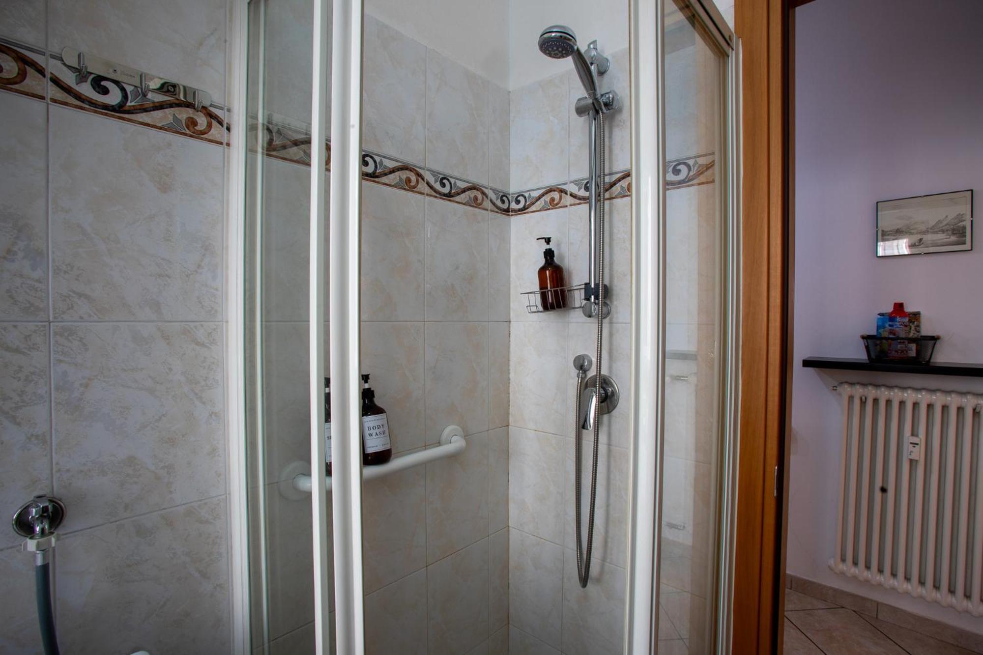 Apartamento Ilaria House Como Exterior foto