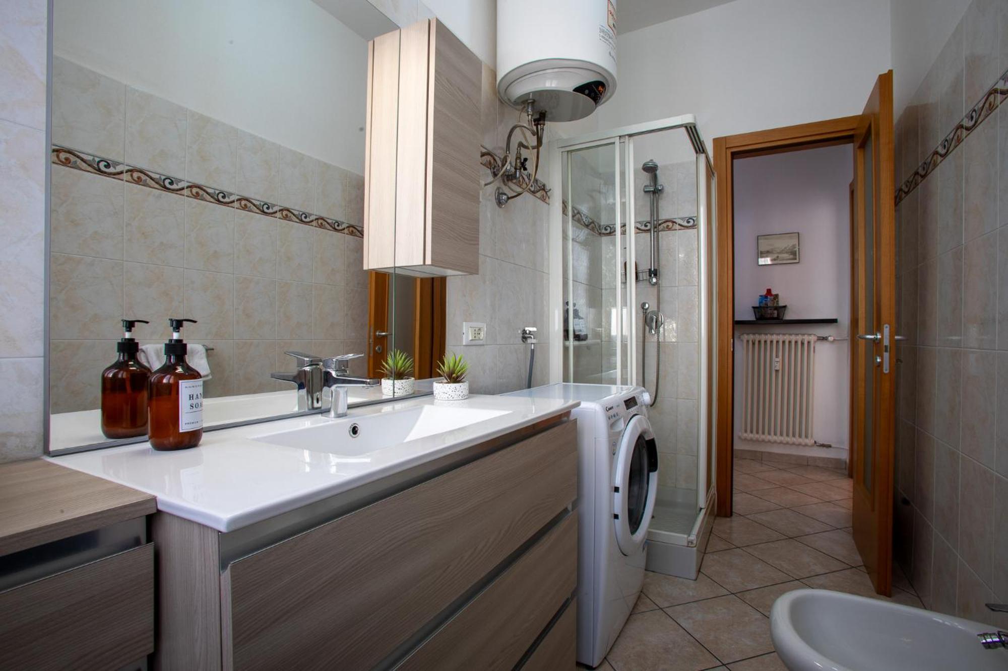 Apartamento Ilaria House Como Exterior foto